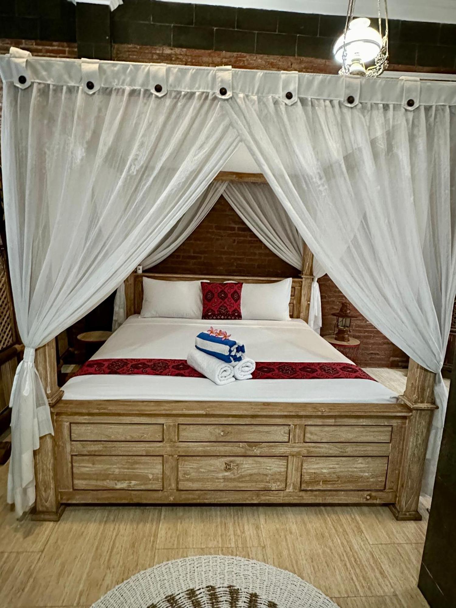 בניוואנגי Mangir Homestay מראה חיצוני תמונה